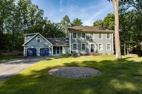 31 Sumac Drive Brunswick ME 04011