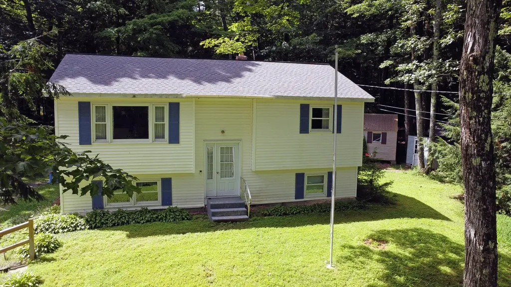 800 Prescott Road Manchester ME 04351