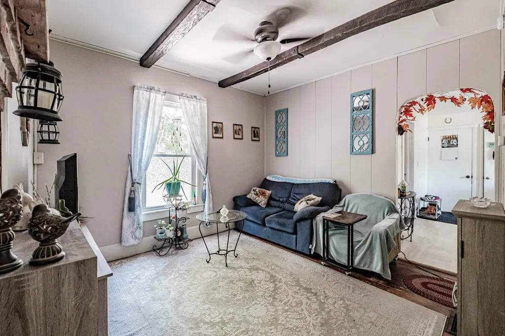68 Lake Street Auburn ME 04210