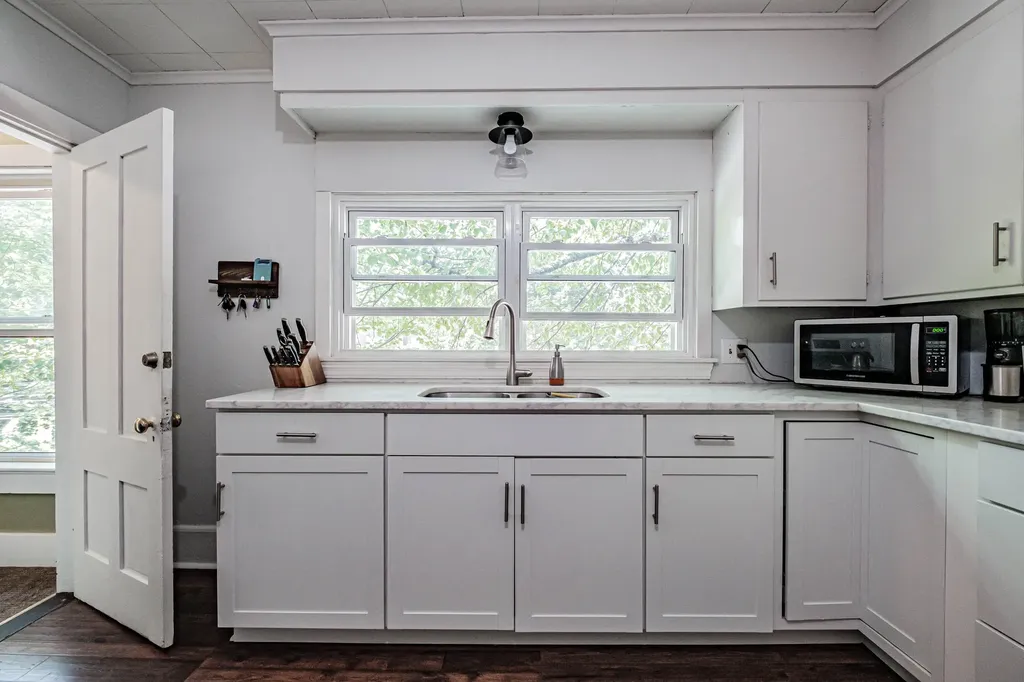 68 Lake Street Auburn ME 04210