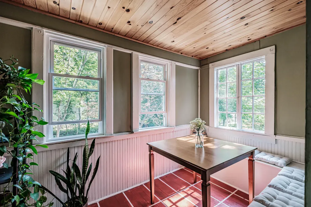 68 Lake Street Auburn ME 04210