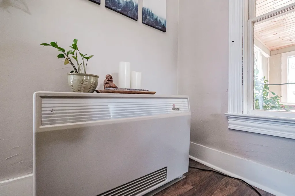 68 Lake Street Auburn ME 04210