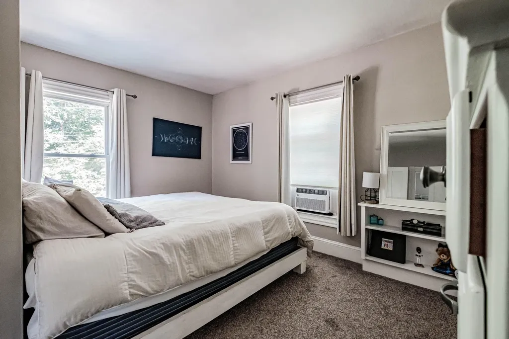68 Lake Street Auburn ME 04210
