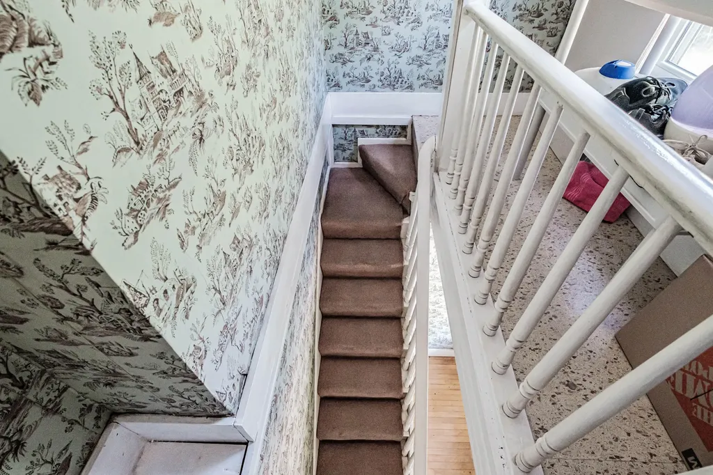68 Lake Street Auburn ME 04210