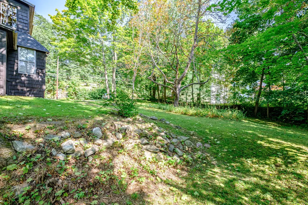 68 Lake Street Auburn ME 04210
