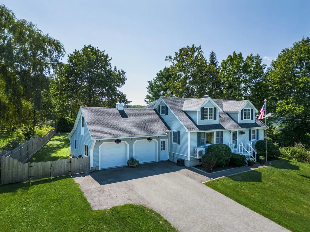 35 Sunrise Terrace Thomaston ME 04861