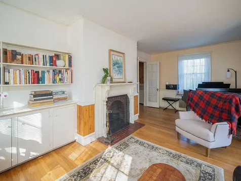 4 Woodmont Street Portland ME 04102