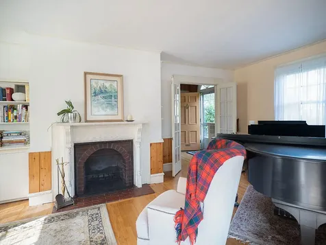 4 Woodmont Street Portland ME 04102