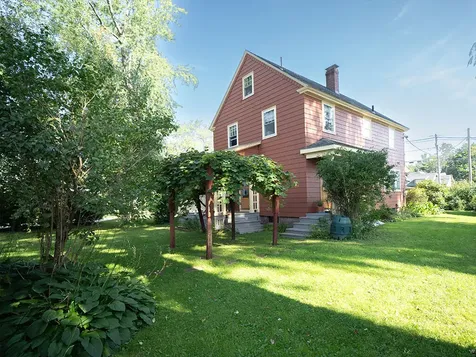4 Woodmont Street Portland ME 04102