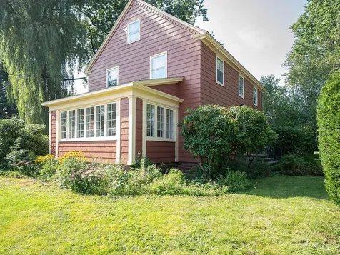 4 Woodmont Street Portland ME 04102