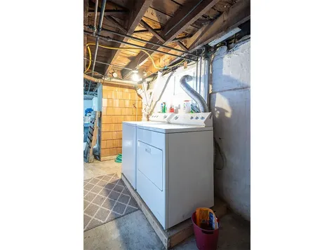 4 Woodmont Street Portland ME 04102