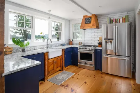 160 Whipple Road Kittery ME 03904