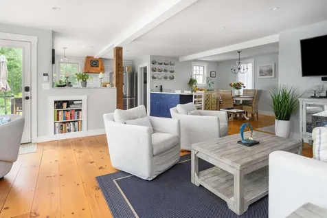 160 Whipple Road Kittery ME 03904