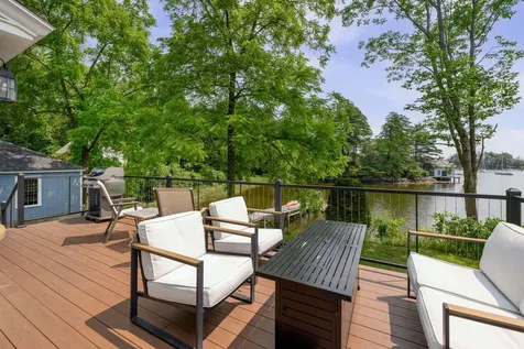 160 Whipple Road Kittery ME 03904