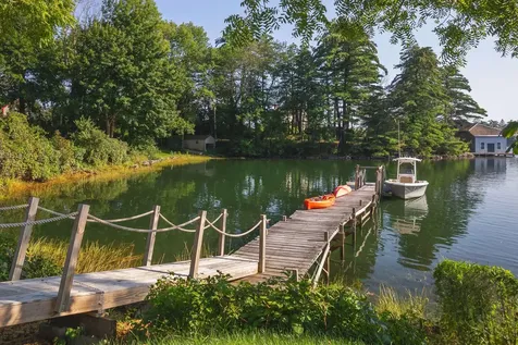 160 Whipple Road Kittery ME 03904