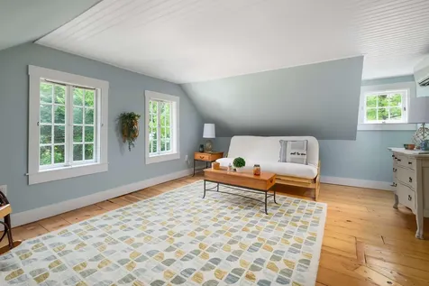 160 Whipple Road Kittery ME 03904