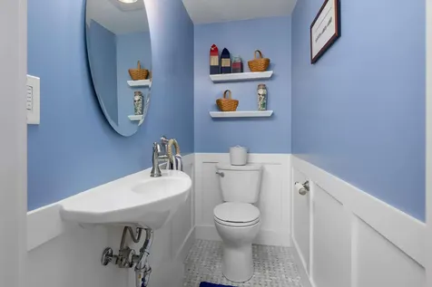 160 Whipple Road Kittery ME 03904