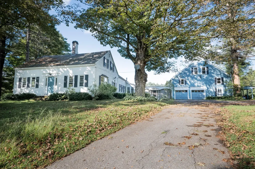 284 River Road Buxton ME 04093