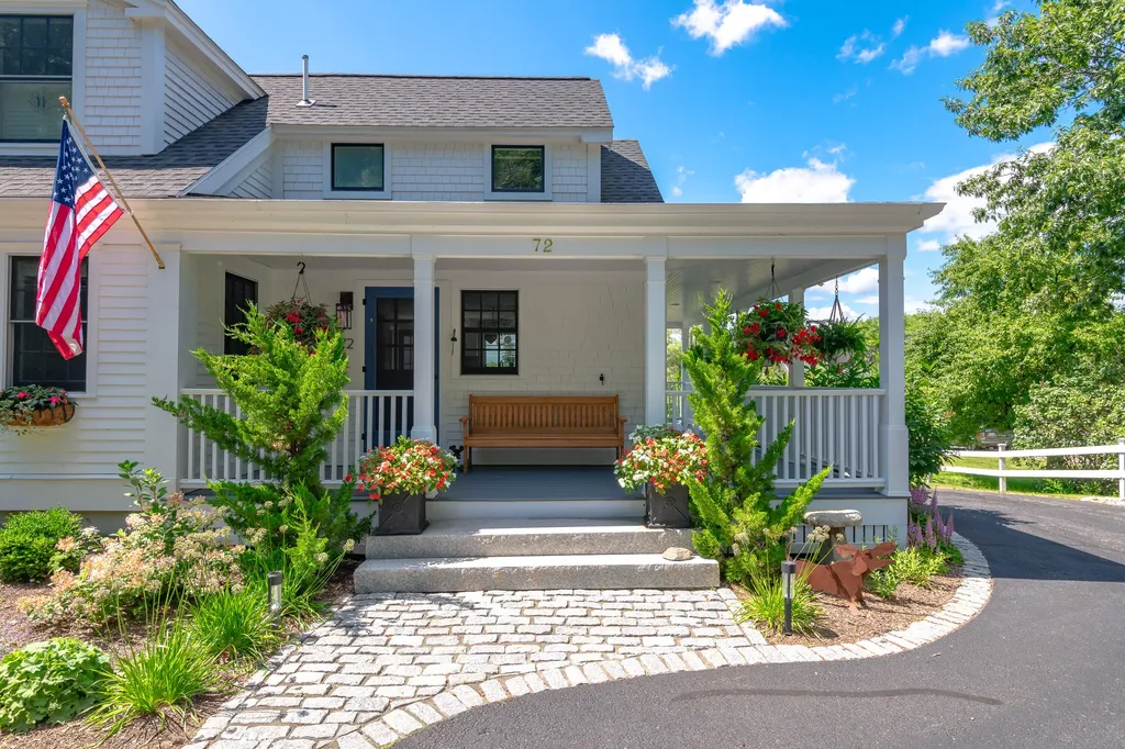 72 Foreside Road Falmouth ME 04105