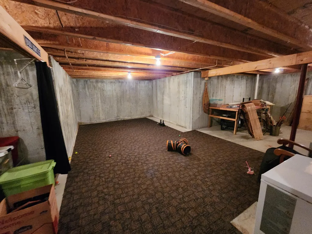 354 North Parish Road Turner ME 04282