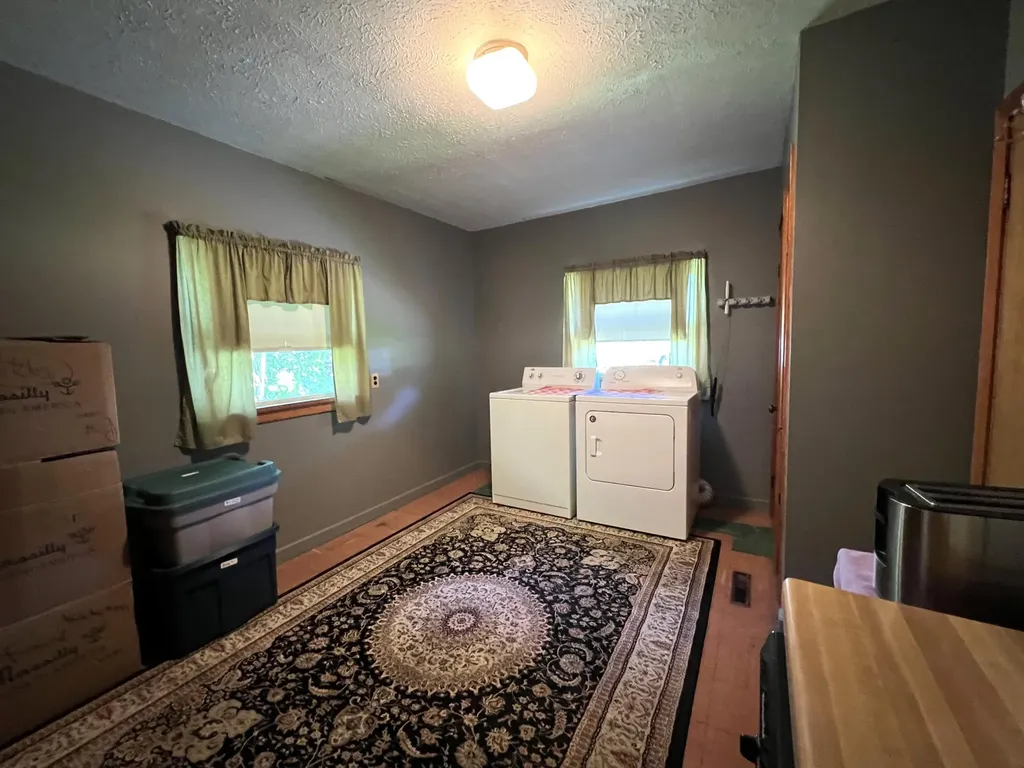 388 Pond Road Lewiston ME 04240