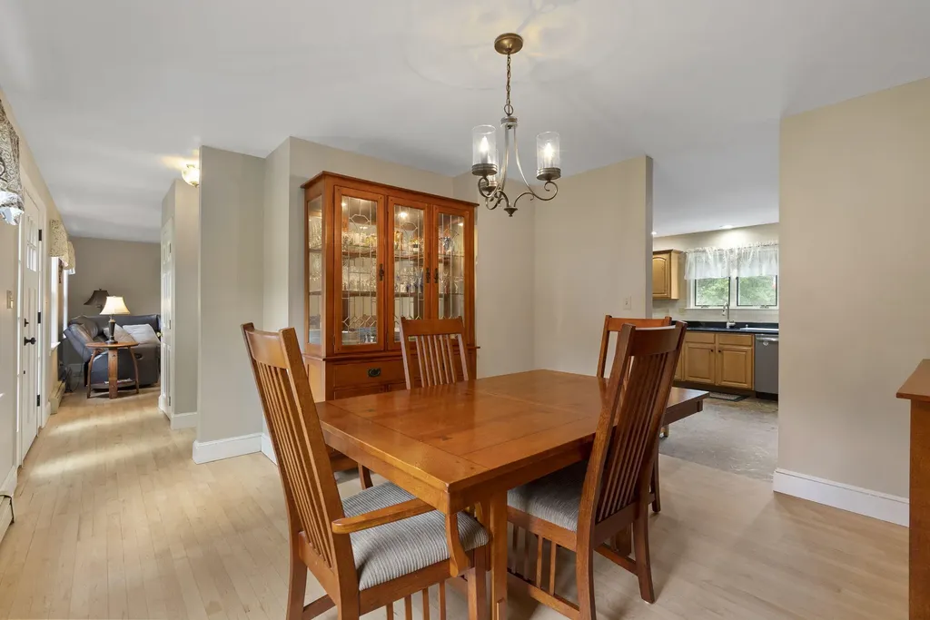 34 Longmeadow Road Scarborough ME 04074