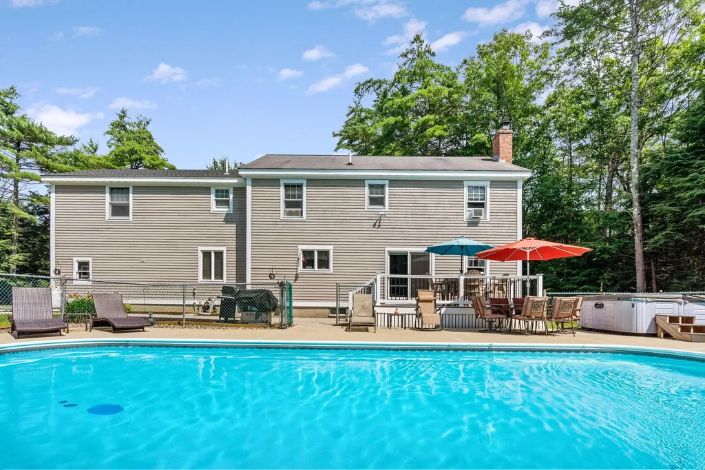 34 Longmeadow Road Scarborough ME 04074