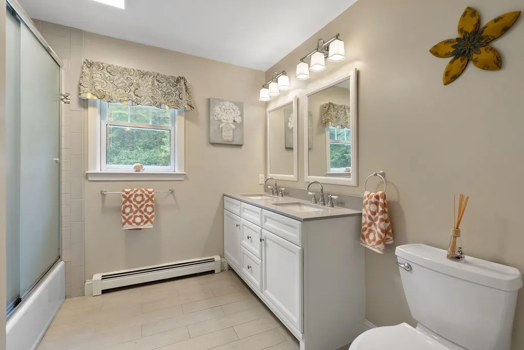 34 Longmeadow Road Scarborough ME 04074
