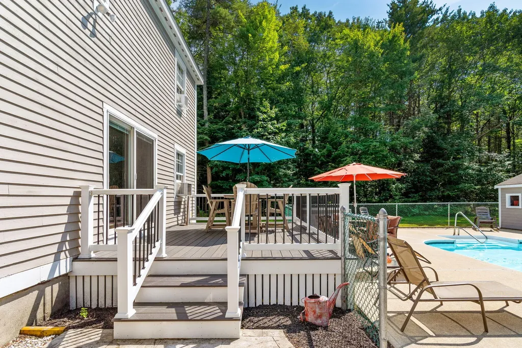 34 Longmeadow Road Scarborough ME 04074