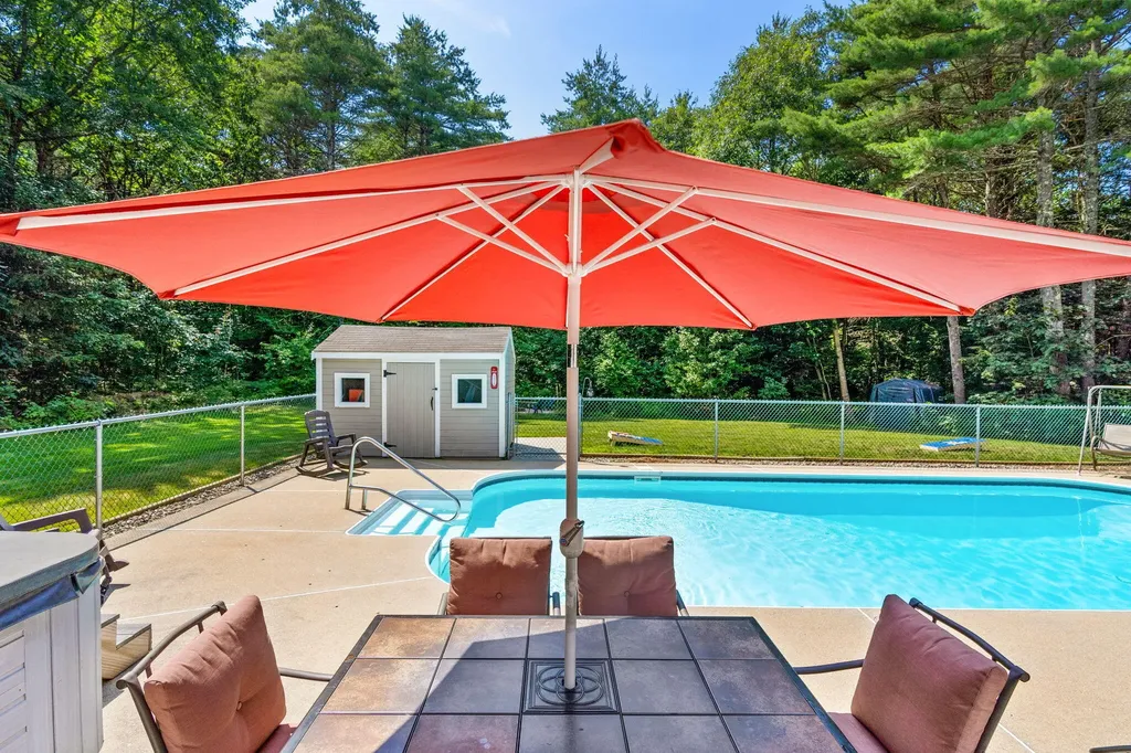 34 Longmeadow Road Scarborough ME 04074