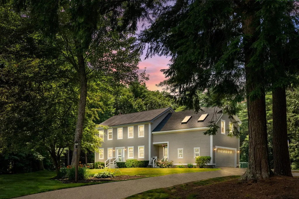 34 Longmeadow Road Scarborough ME 04074