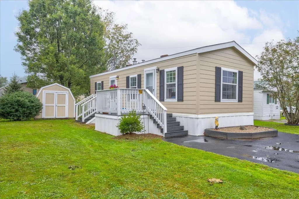 59 Blackberry Place Kittery ME 03904