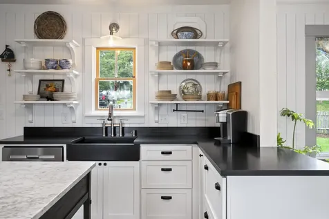 18 Federal Street Wiscasset ME 04578