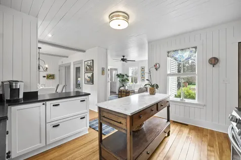 18 Federal Street Wiscasset ME 04578