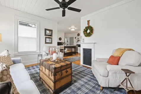 18 Federal Street Wiscasset ME 04578