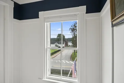 18 Federal Street Wiscasset ME 04578