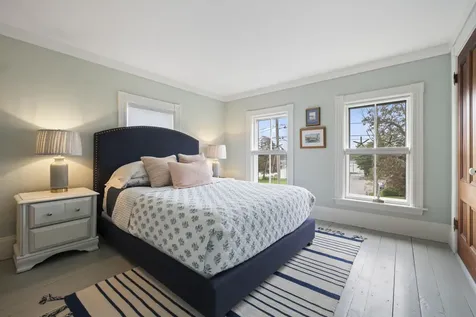 18 Federal Street Wiscasset ME 04578