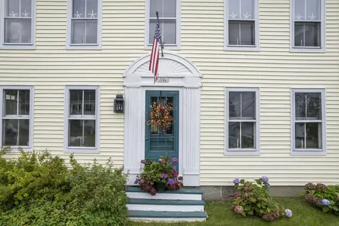 18 Federal Street Wiscasset ME 04578