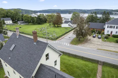 18 Federal Street Wiscasset ME 04578