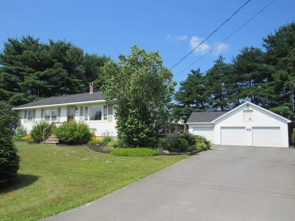 4 Oosoola Street Norridgewock ME 04957