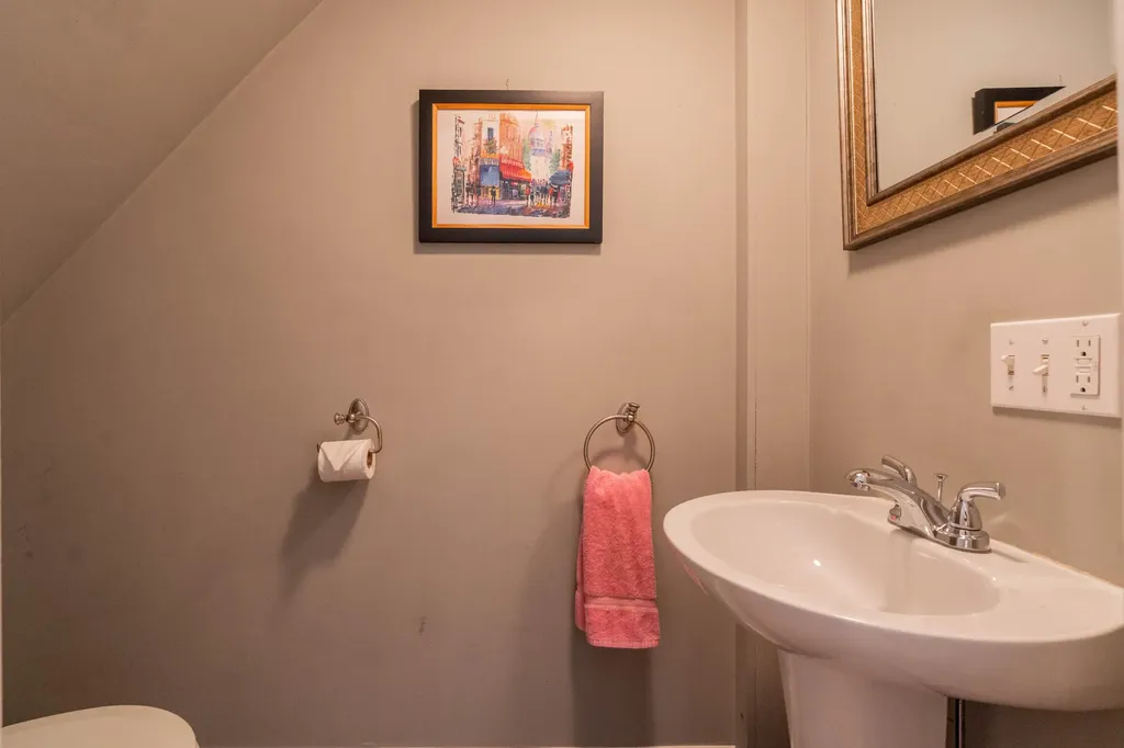 9 Alba Street Portland ME 04103