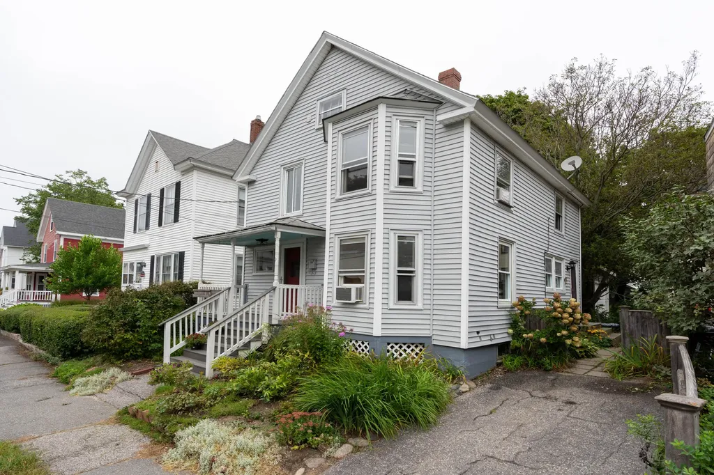 9 Alba Street Portland ME 04103