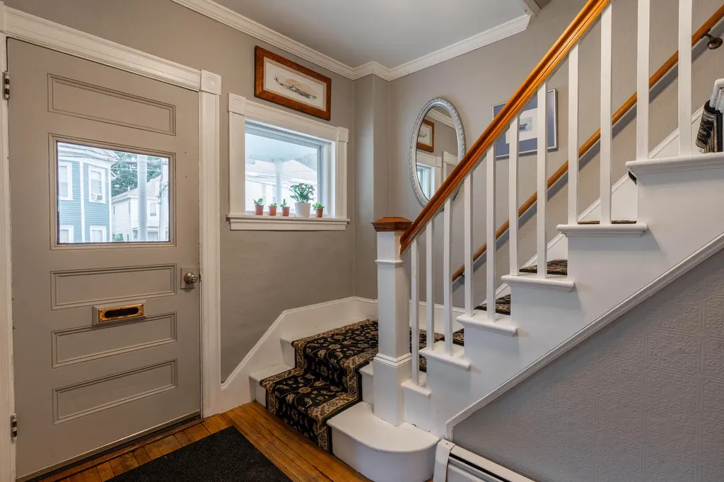 9 Alba Street Portland ME 04103