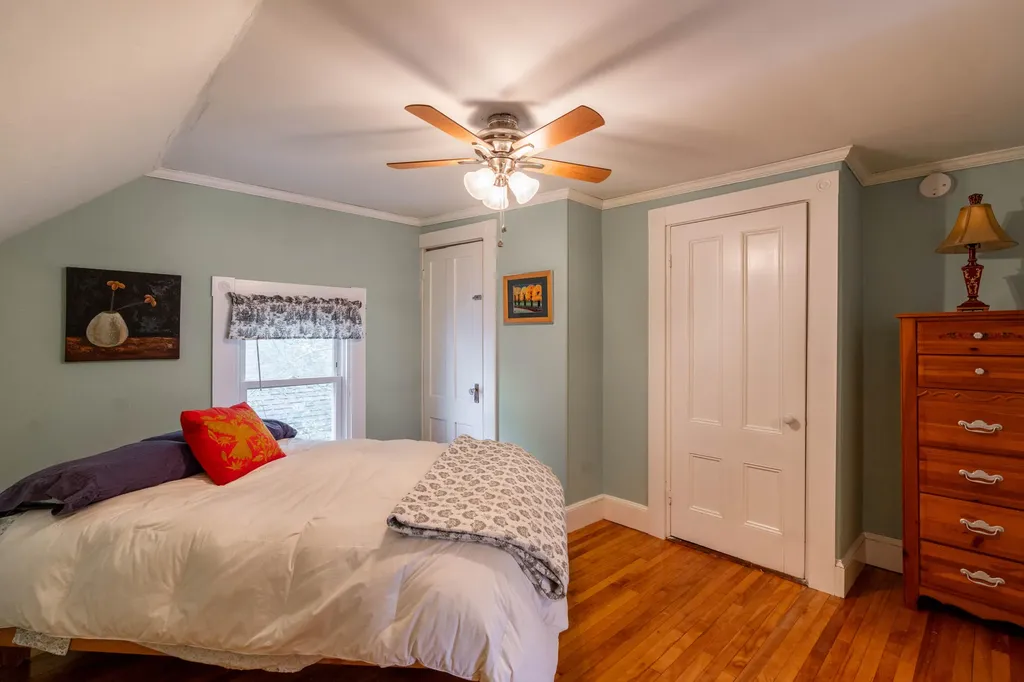 9 Alba Street Portland ME 04103