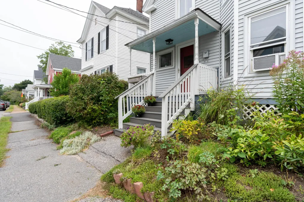 9 Alba Street Portland ME 04103