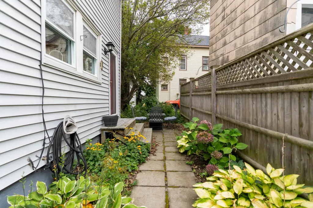 9 Alba Street Portland ME 04103