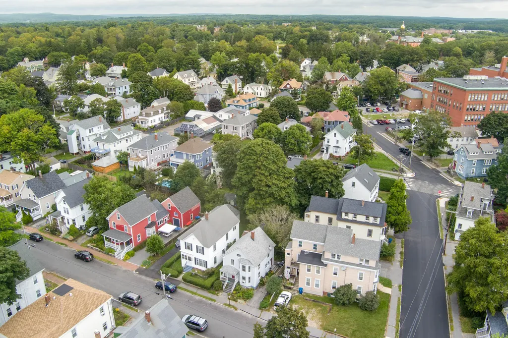 9 Alba Street Portland ME 04103