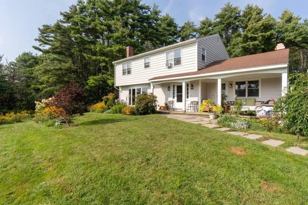470 Mere Point Road Brunswick ME 04011
