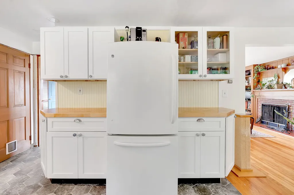 470 Mere Point Road Brunswick ME 04011