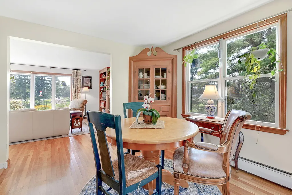 470 Mere Point Road Brunswick ME 04011